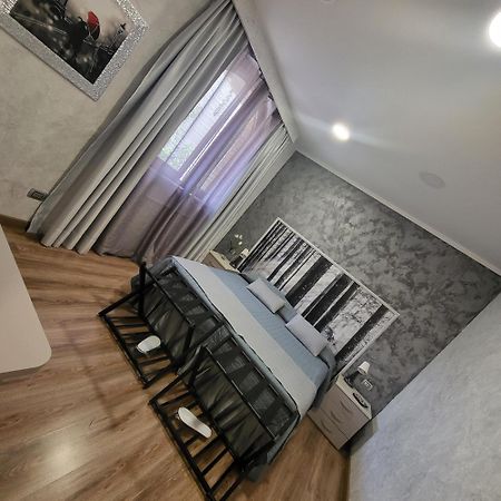 Illuvia 2 Affitta Camere Cornaredo Bagian luar foto