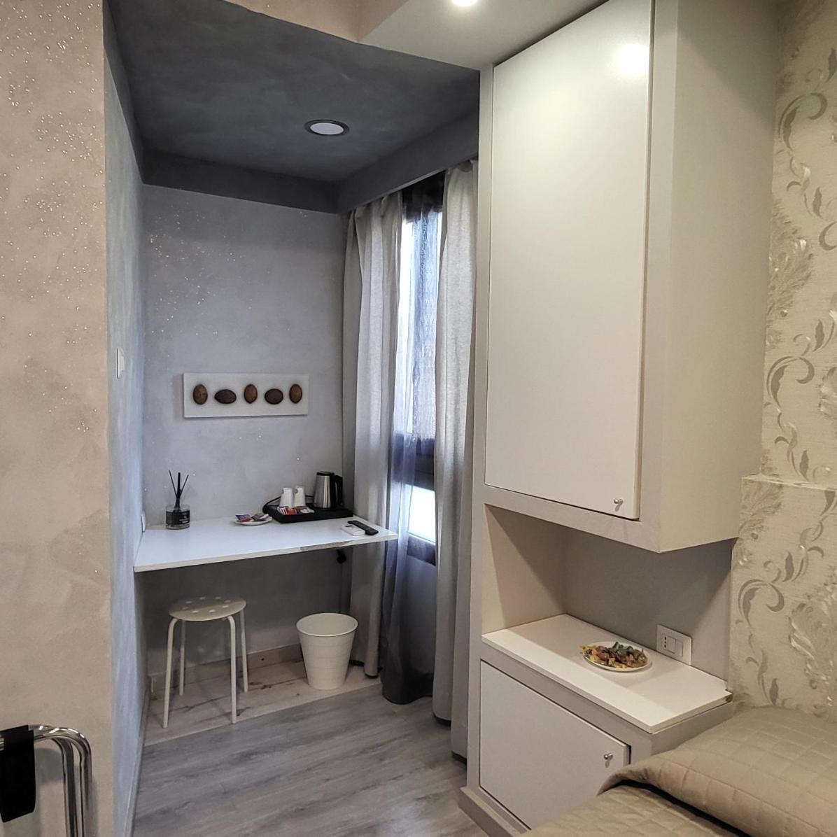 Illuvia 2 Affitta Camere Cornaredo Bagian luar foto