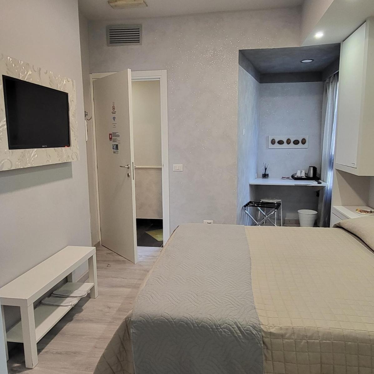 Illuvia 2 Affitta Camere Cornaredo Bagian luar foto