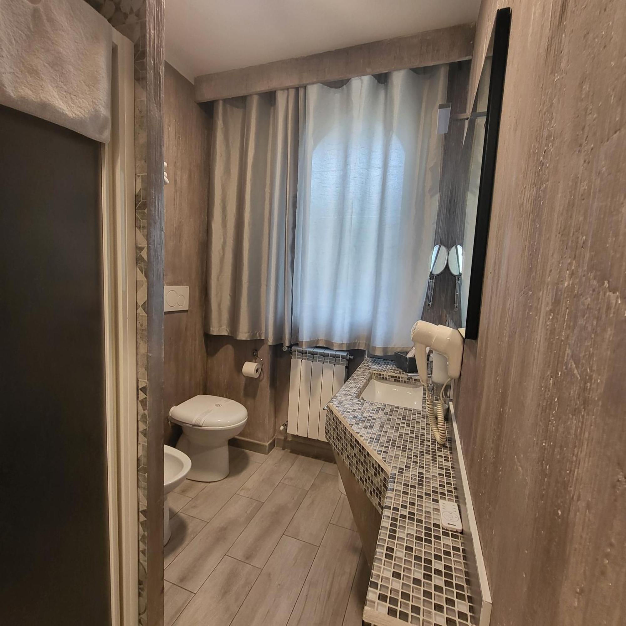 Illuvia 2 Affitta Camere Cornaredo Bagian luar foto